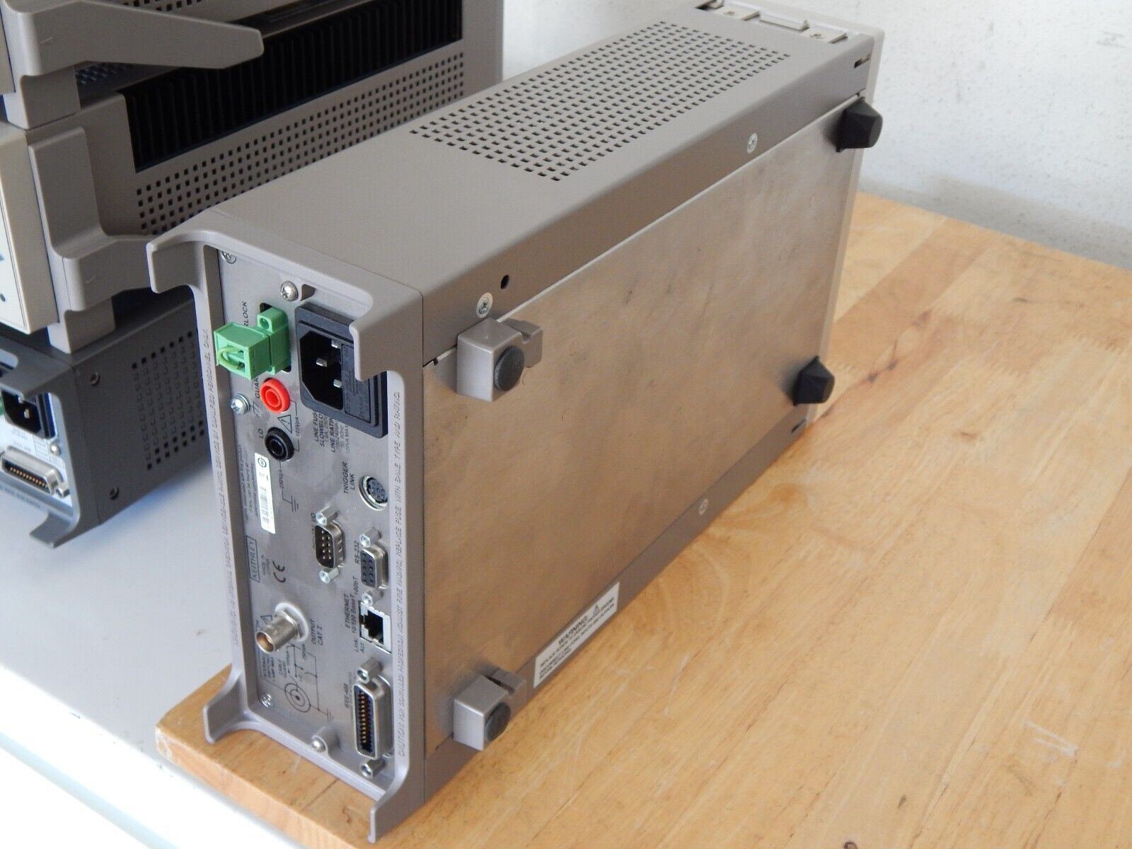 Keithley 6221 AC & DC Current Source (US Dealer, No 25% Tariff) NIST cal w/data Keithley 6221 AC & DC Current Source (US Dealer, No 25% Tariff) NIST cal w/data